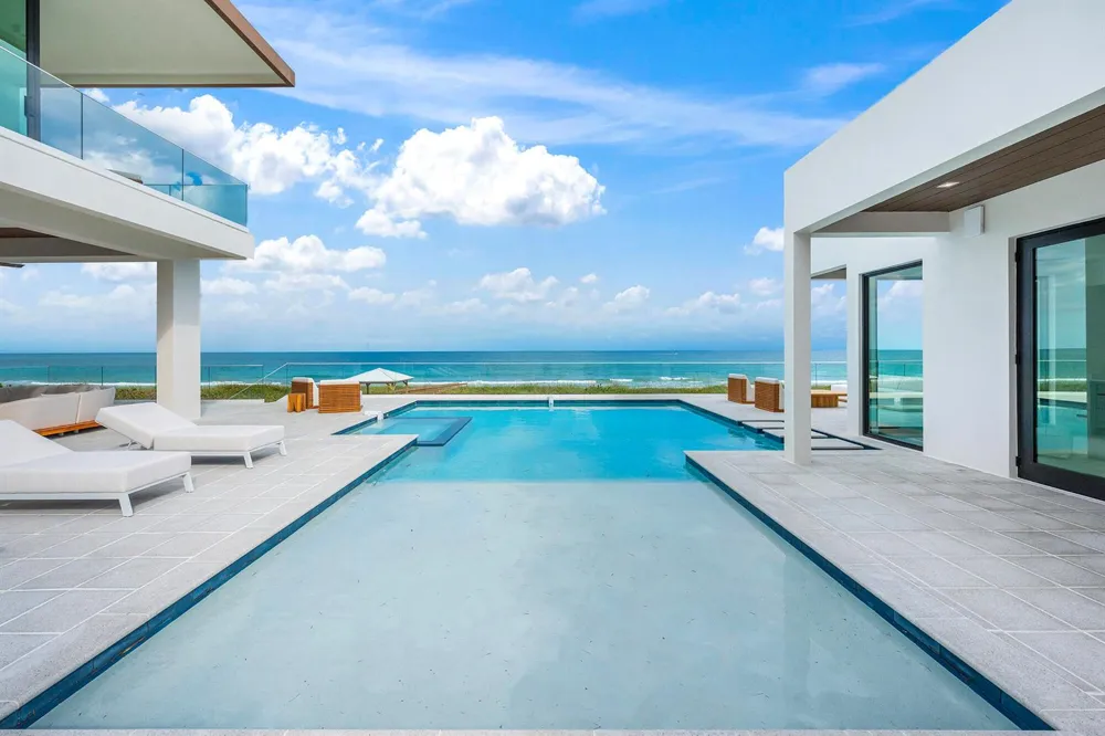 4610 Hwy A1A Hutchinson Island, FL 34949