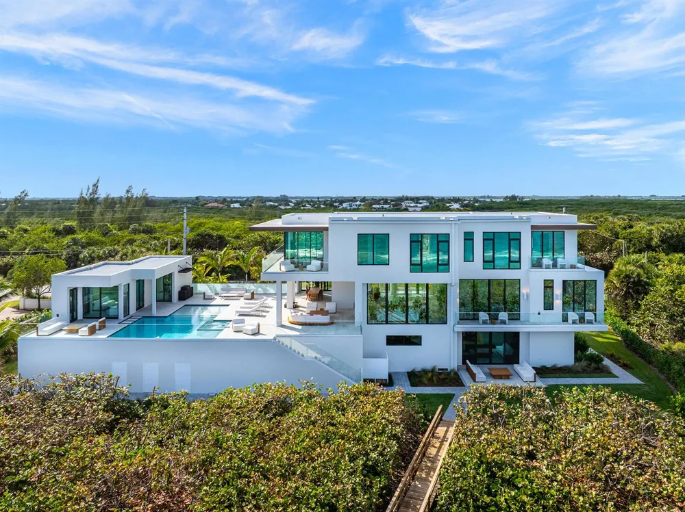 4610 Hwy A1A Hutchinson Island, FL 34949