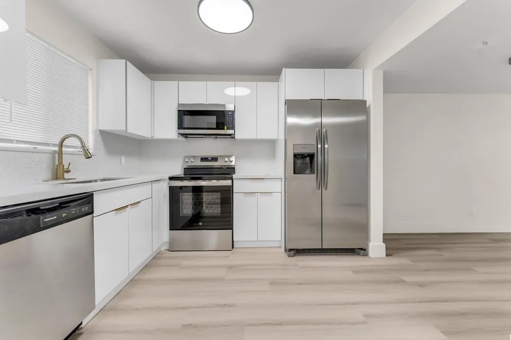 2701 34TH AVENUE #1D Hollywood, FL 33021