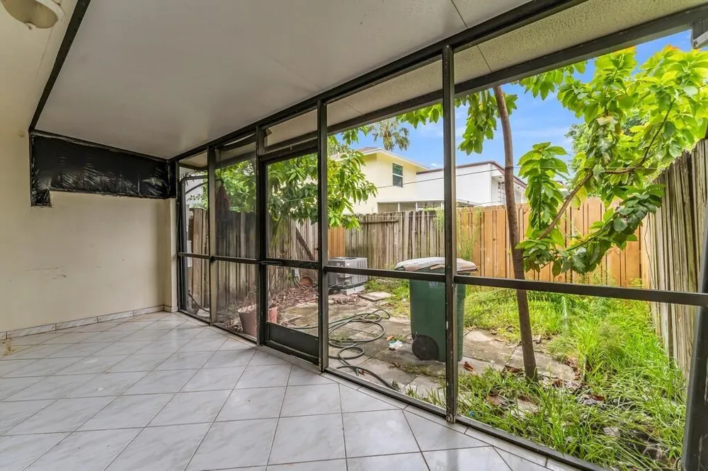 2701 34TH AVENUE #1D Hollywood, FL 33021