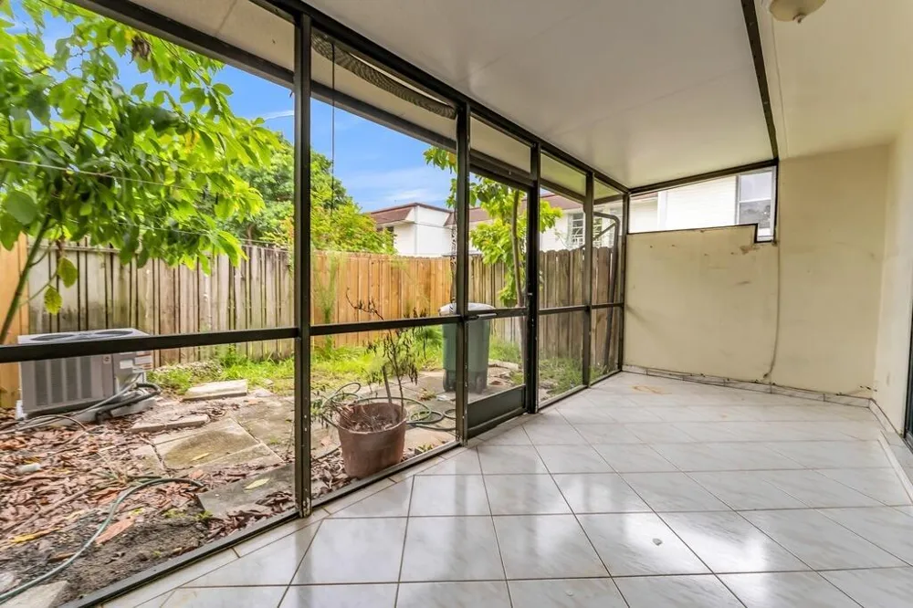 2701 34TH AVENUE #1D Hollywood, FL 33021