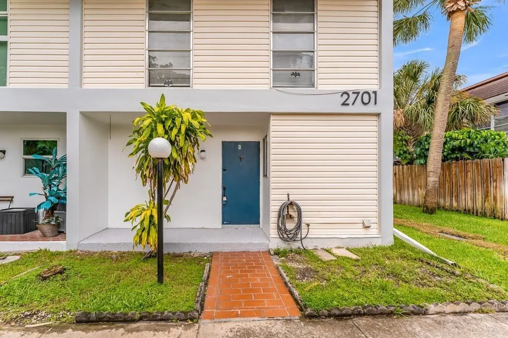 2701 34TH AVENUE #1D Hollywood, FL 33021