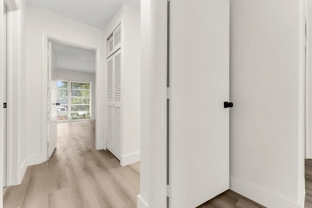 2701 34TH AVENUE #1D Hollywood, FL 33021