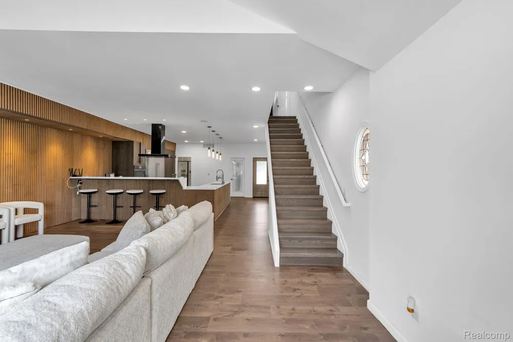 8963 Tackles Drive White Lake Charter Township, MI 48386