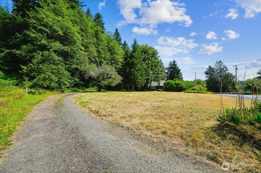 93 Cloquallum Road Elma, WA 98541
