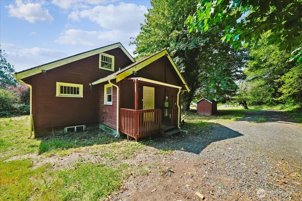 93 Cloquallum Road Elma, WA 98541
