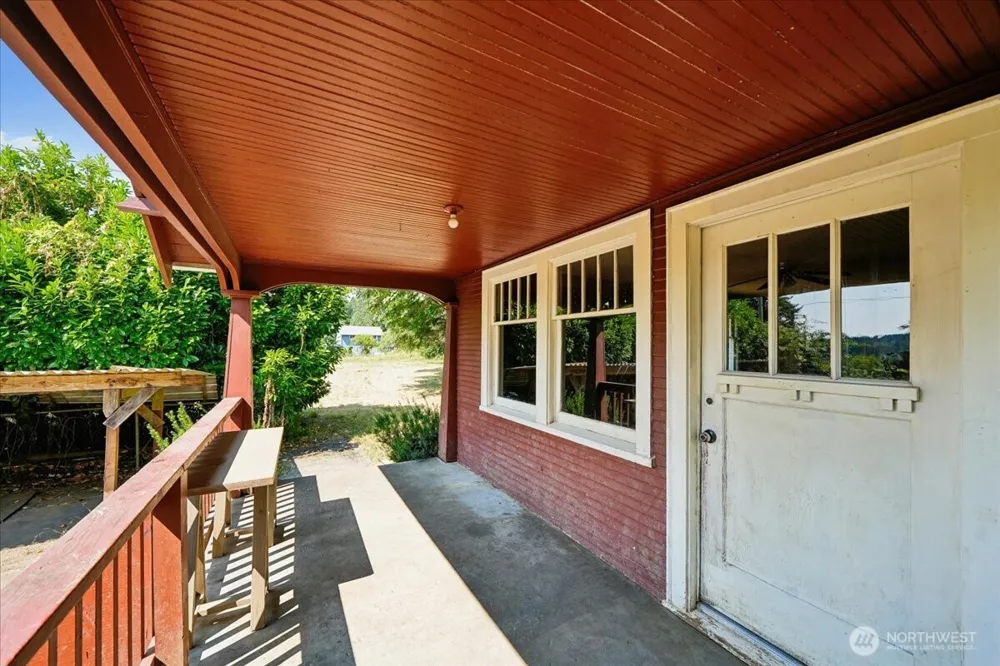 93 Cloquallum Road Elma, WA 98541