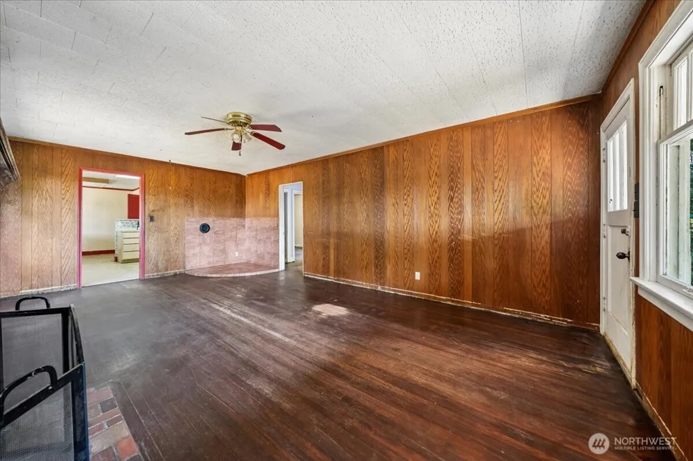 93 Cloquallum Road Elma, WA 98541