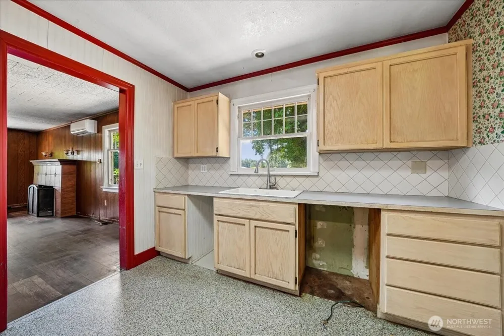 93 Cloquallum Road Elma, WA 98541
