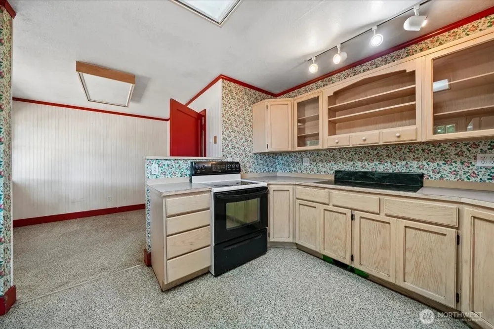 93 Cloquallum Road Elma, WA 98541