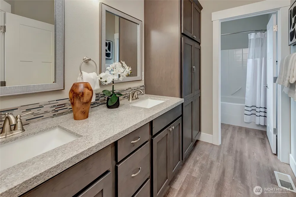 5014 Parker Road E Sumner, WA 98390
