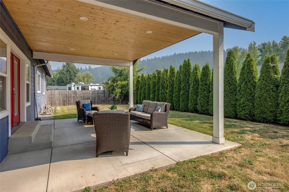 5014 Parker Road E Sumner, WA 98390