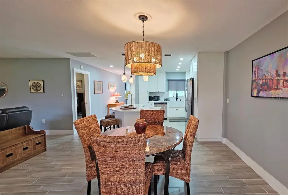5468 RIVERBLUFF CIRCLE #V-40 Sarasota, FL 34231