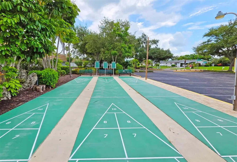 5468 RIVERBLUFF CIRCLE #V-40 Sarasota, FL 34231