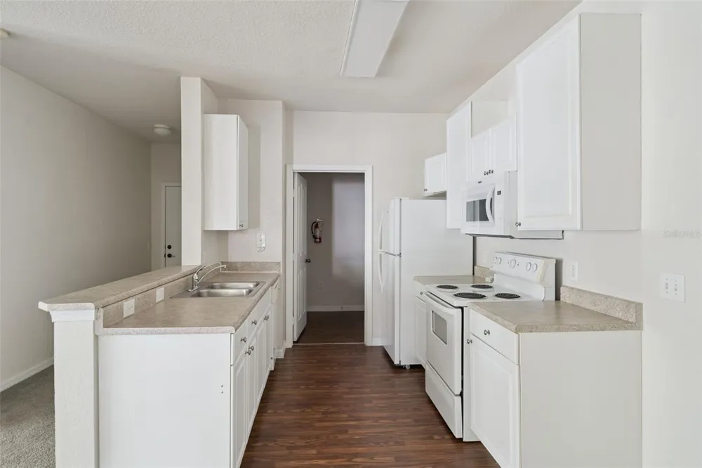 6005 HEMINGWAY CIRCLE Haines City, FL 33844
