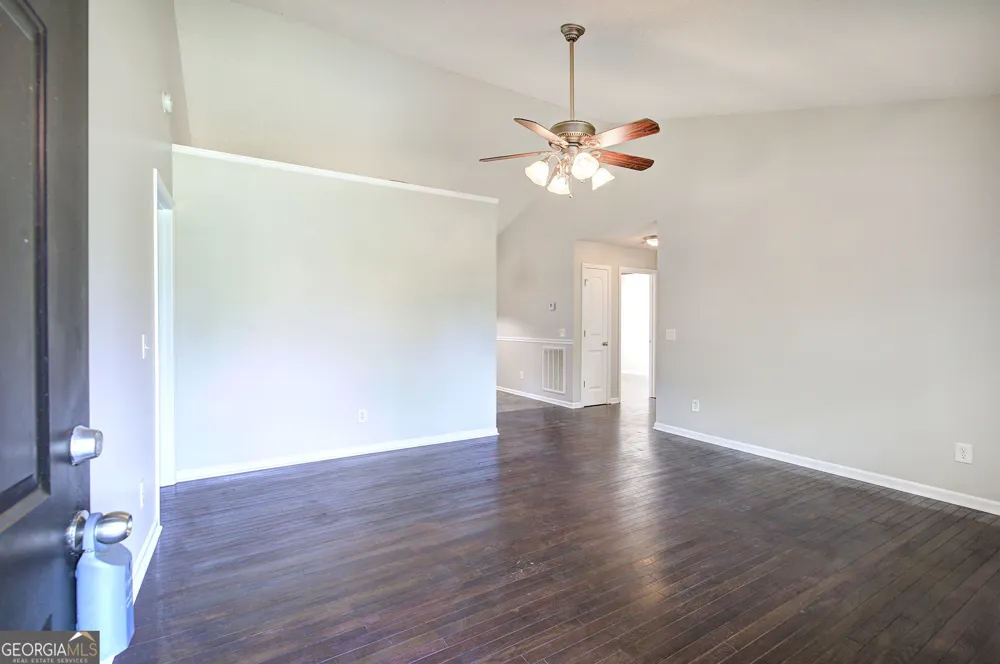 49 Indian Hills DR Rydal, GA 30171