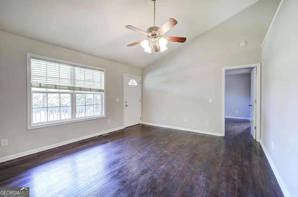 49 Indian Hills DR Rydal, GA 30171
