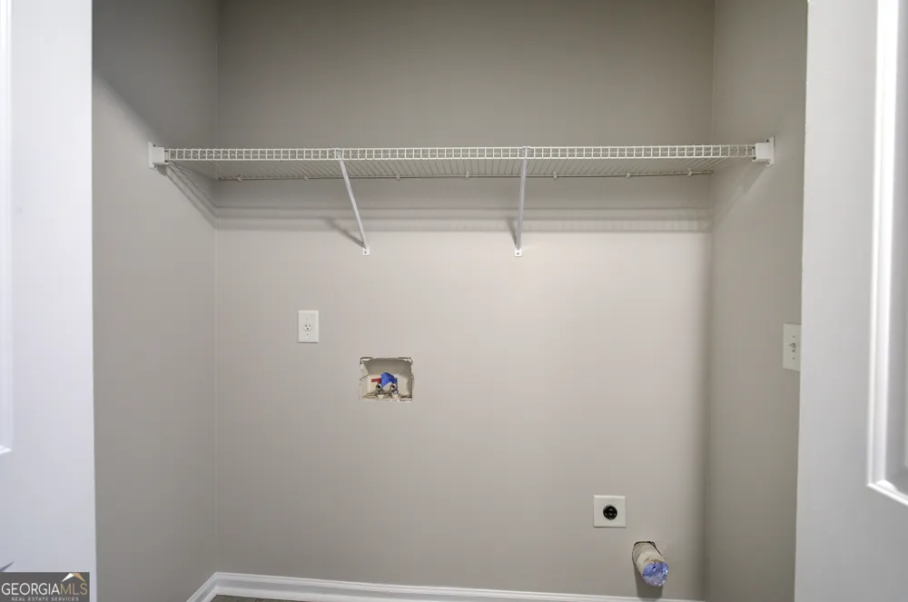 49 Indian Hills DR Rydal, GA 30171