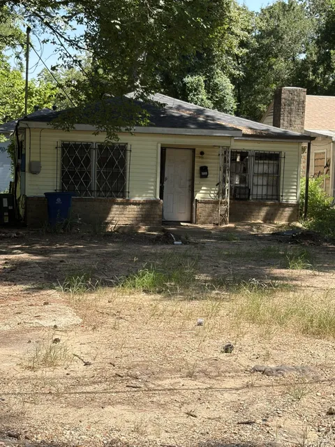 1752 Michel Street