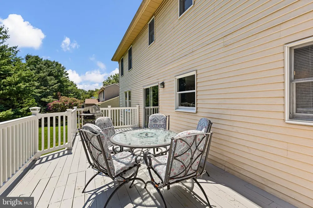 119 E WILKERDEAN DRIVE E Newark, DE 19711