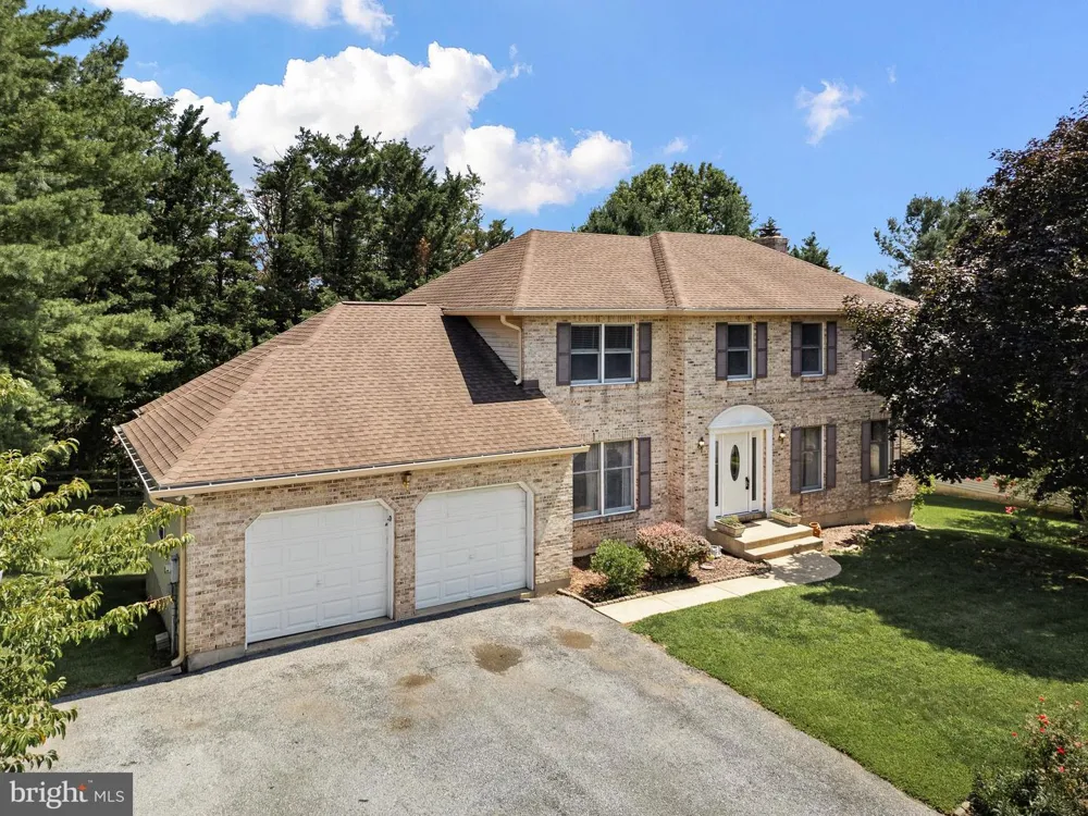 119 E WILKERDEAN DRIVE E Newark, DE 19711