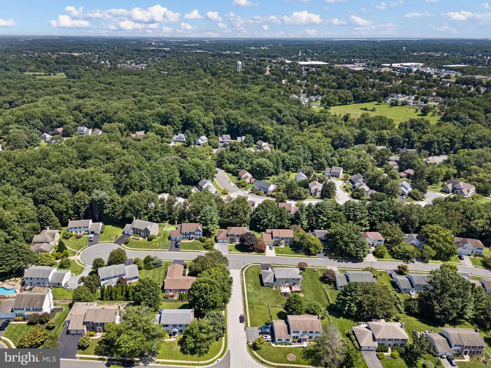 119 E WILKERDEAN DRIVE E Newark, DE 19711