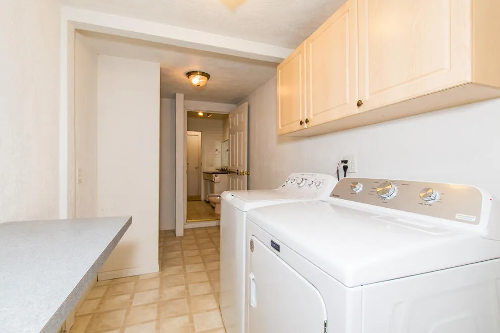 1916 Romence Road Portage, MI 49024