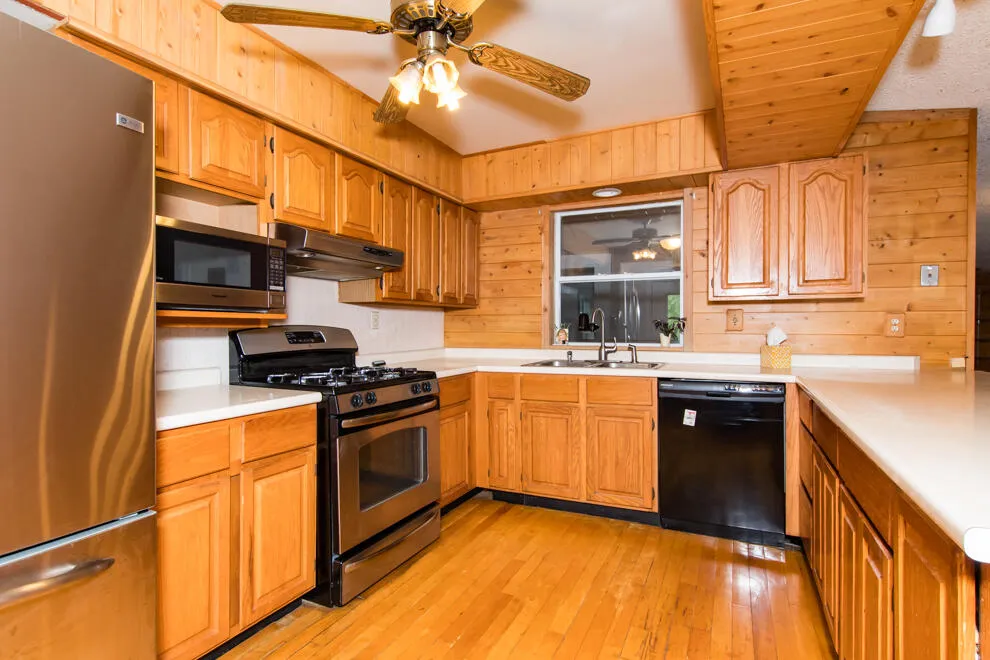 1916 Romence Road Portage, MI 49024