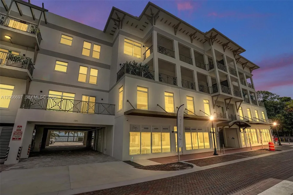 41 SW Seminole St #Unit #3-10 Stuart, FL 34994