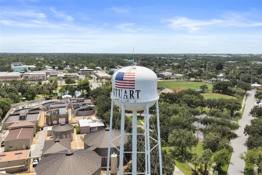 41 SW Seminole St #Unit #3-10 Stuart, FL 34994