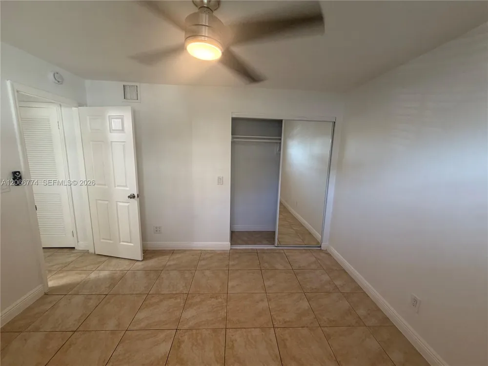 5621 SW 36th Ct #105 Davie, FL 33314