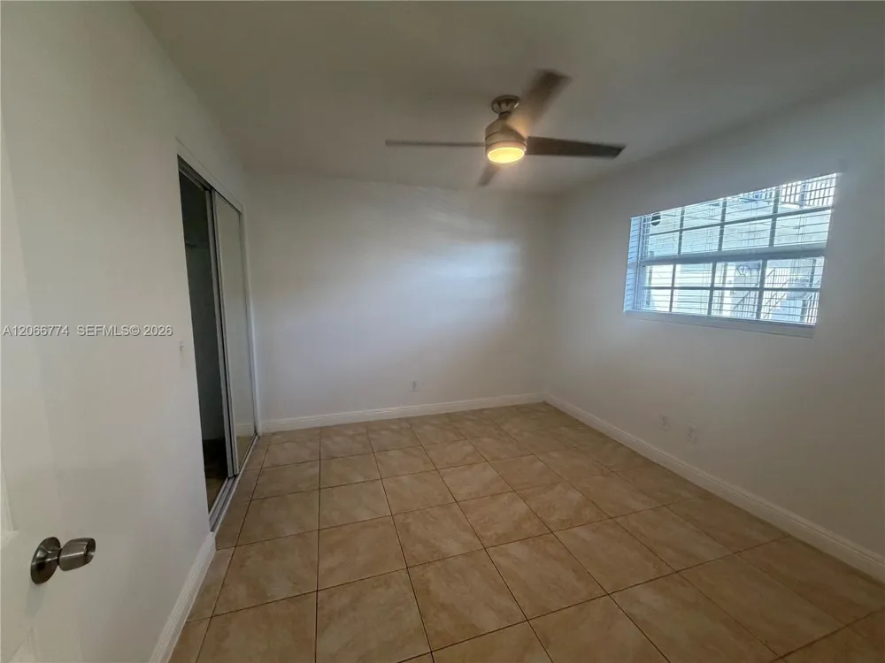 5621 SW 36th Ct #105 Davie, FL 33314
