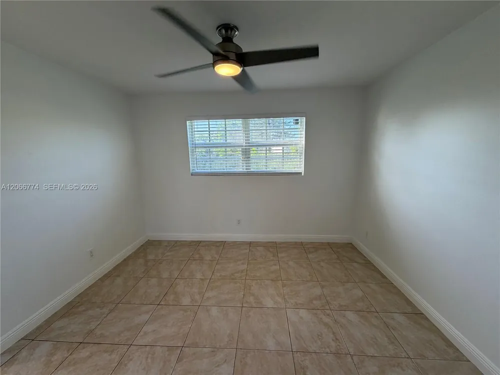 5621 SW 36th Ct #105 Davie, FL 33314
