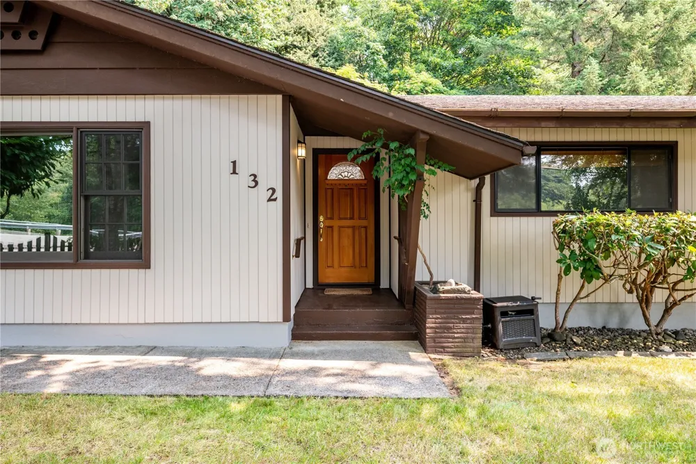132 Alpha Longview, WA 98632