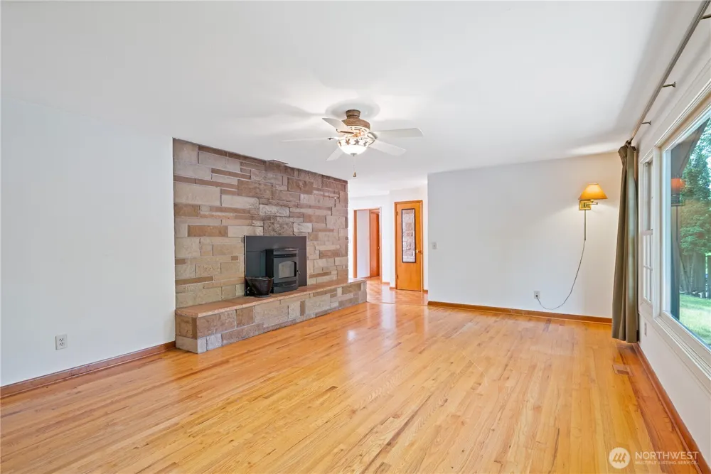 132 Alpha Longview, WA 98632