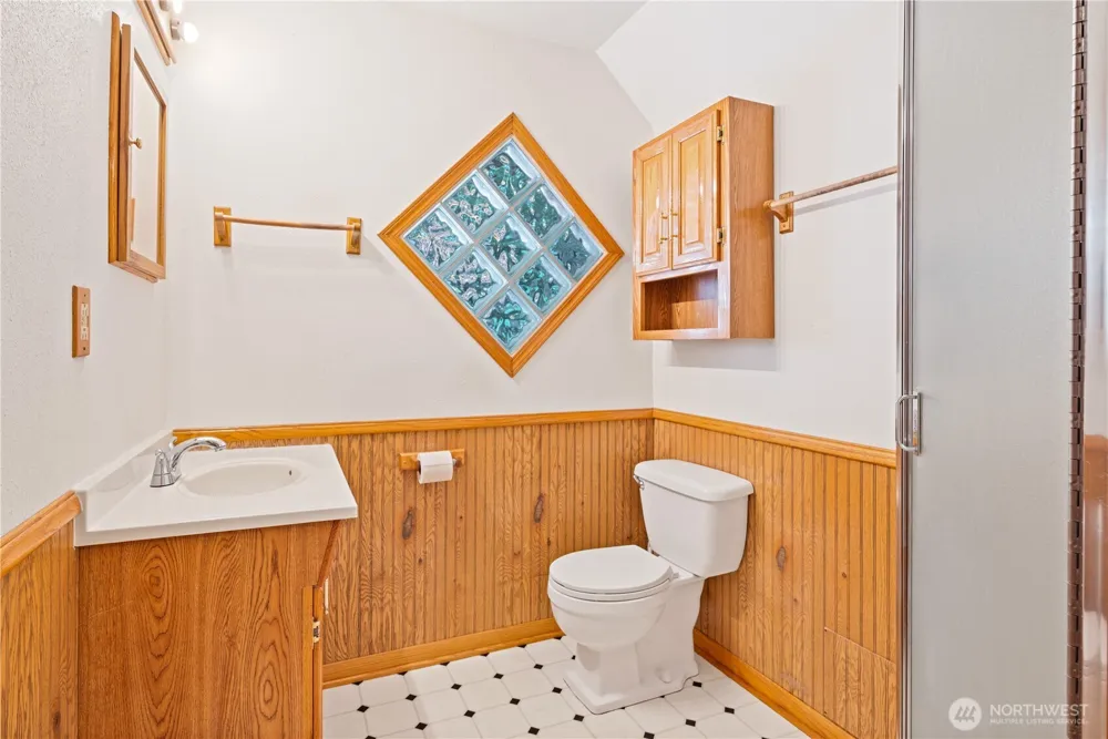 132 Alpha Longview, WA 98632
