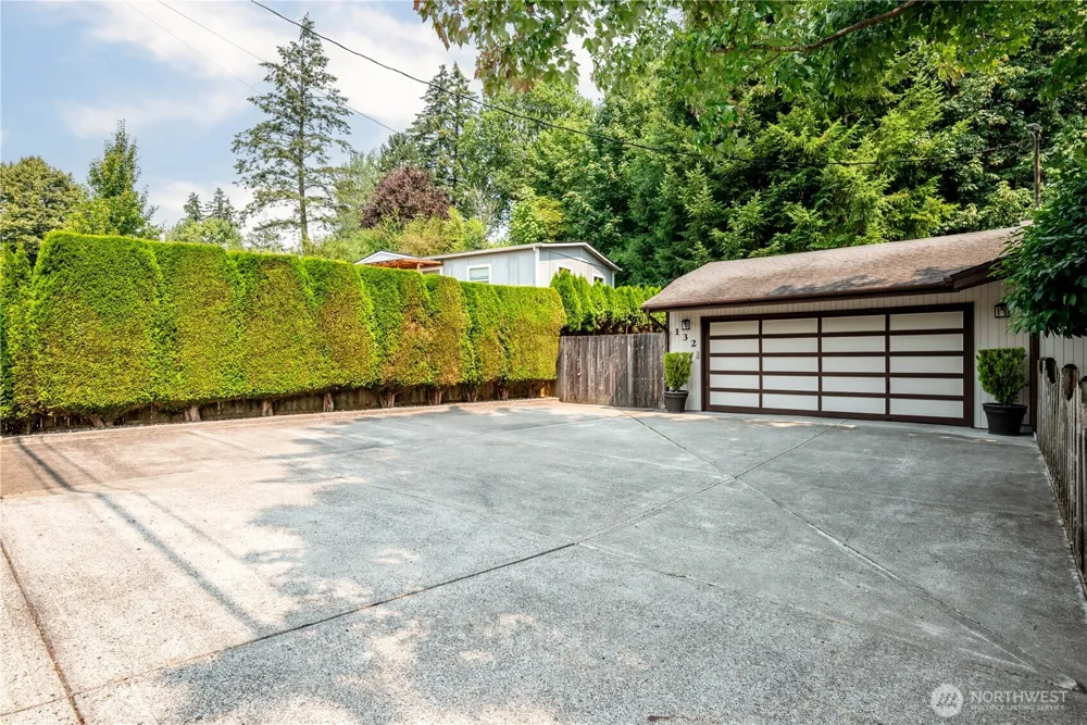 132 Alpha Longview, WA 98632