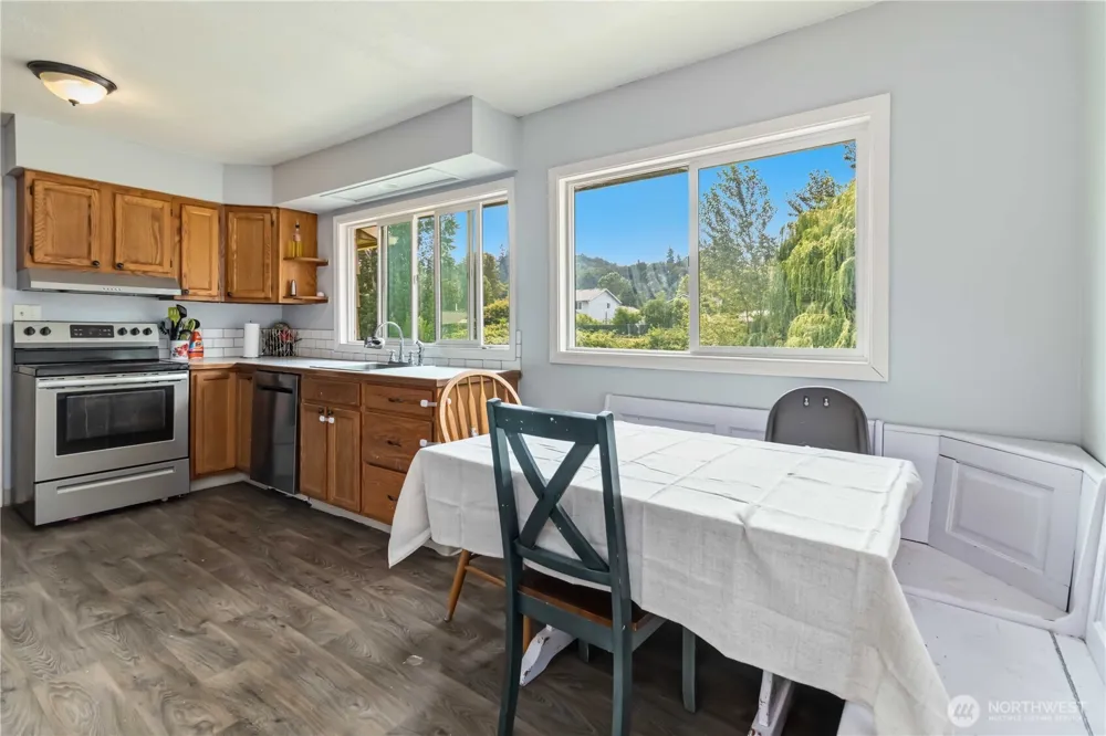 109 Merritt Drive Longview, WA 98632