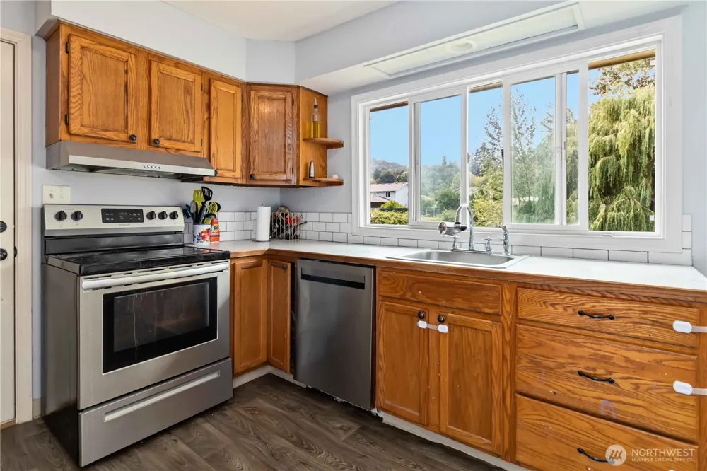 109 Merritt Drive Longview, WA 98632