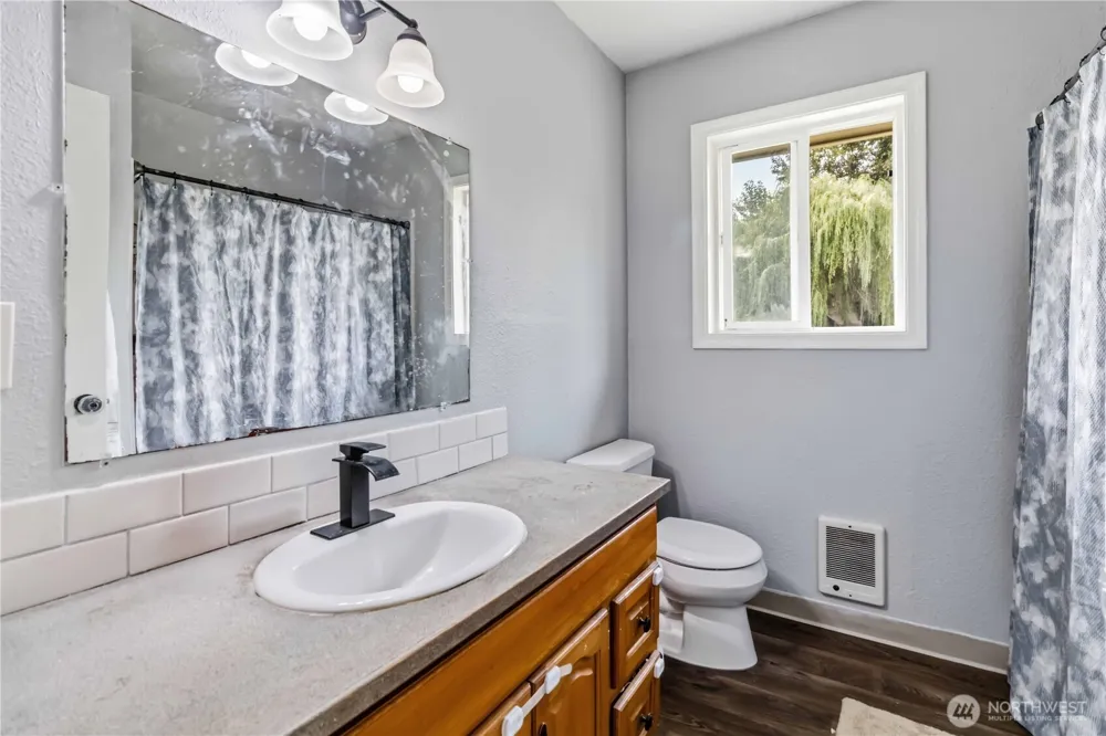 109 Merritt Drive Longview, WA 98632