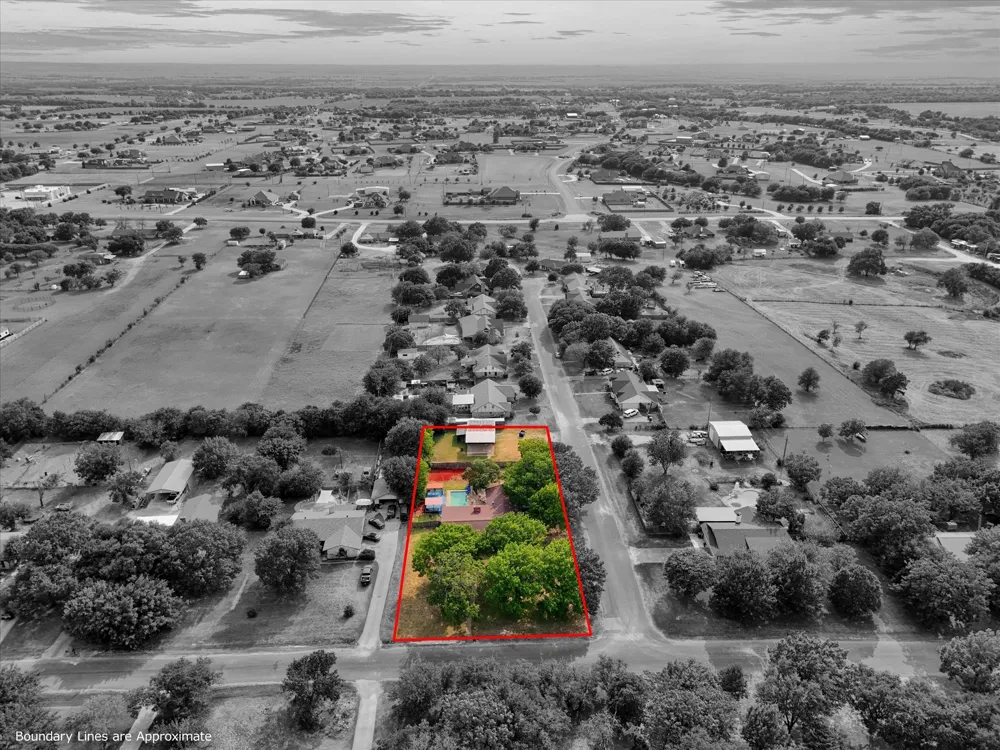 140 Towne West Drive Lorena, TX 76655