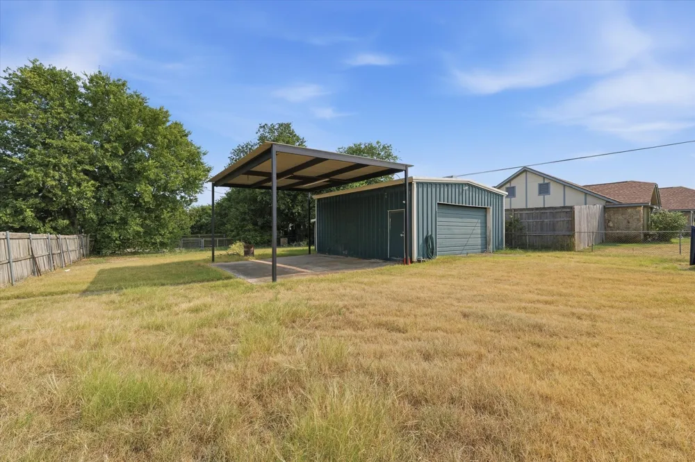 140 Towne West Drive Lorena, TX 76655
