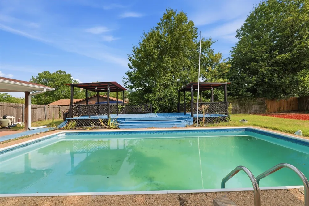 140 Towne West Drive Lorena, TX 76655