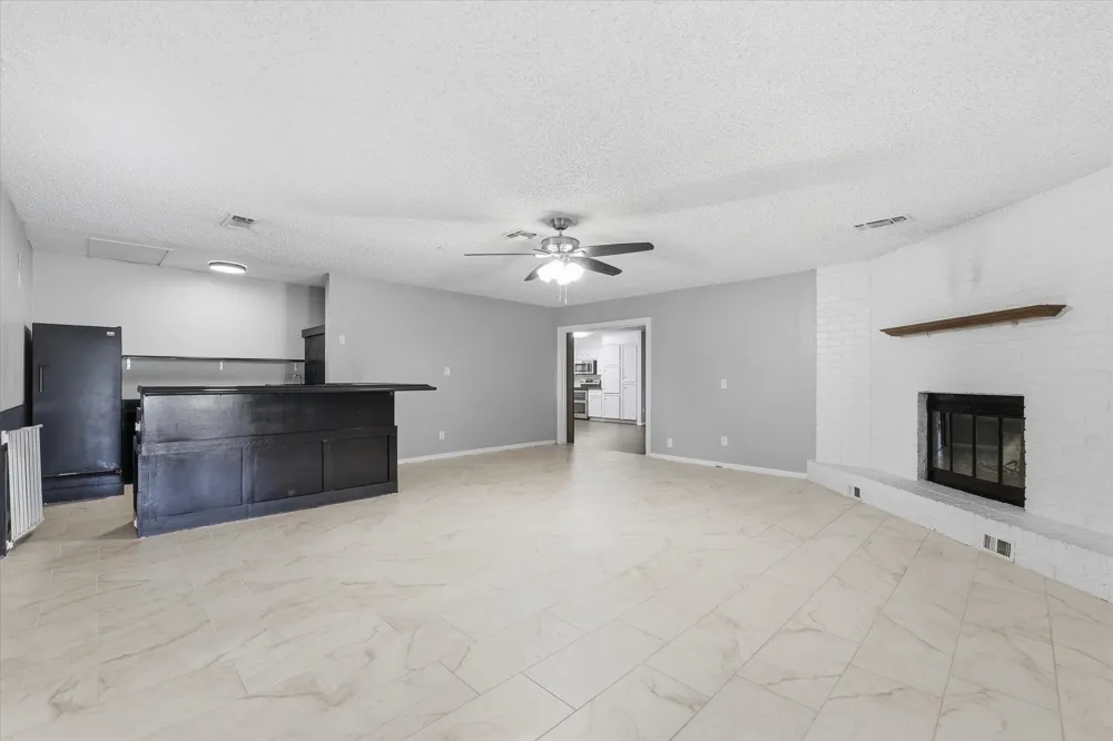 140 Towne West Drive Lorena, TX 76655