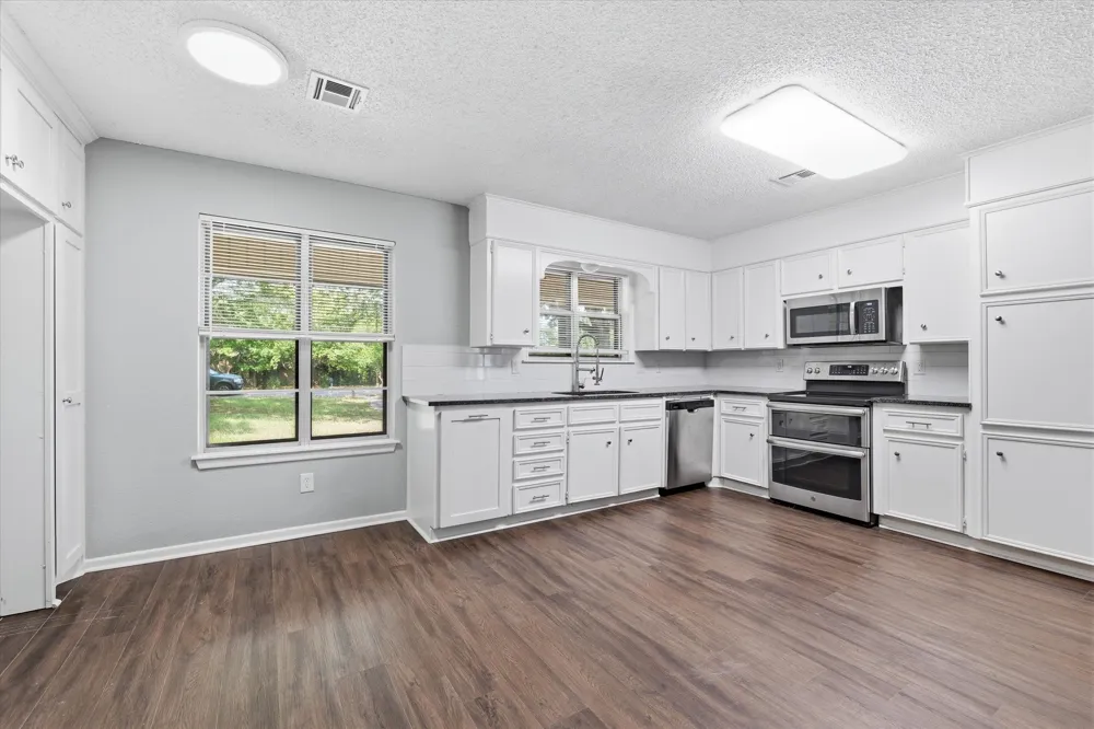 140 Towne West Drive Lorena, TX 76655