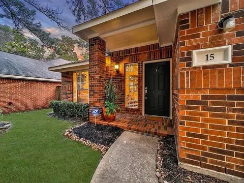 15 Bayou Springs Court