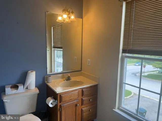 4 E SHETLAND COURT Newark, DE 19711