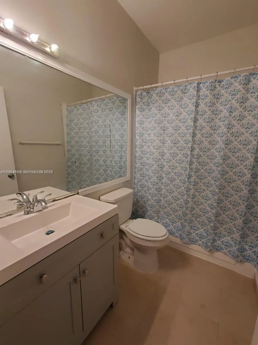1851 NW 96th Ter #6C Pembroke Pines, FL 33024