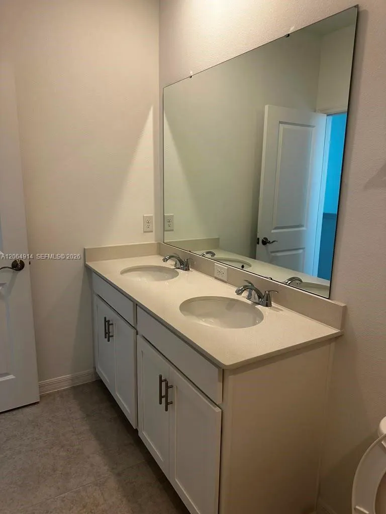 1828 SHADOW BOX BEND #1828 Saint Cloud, FL 34771