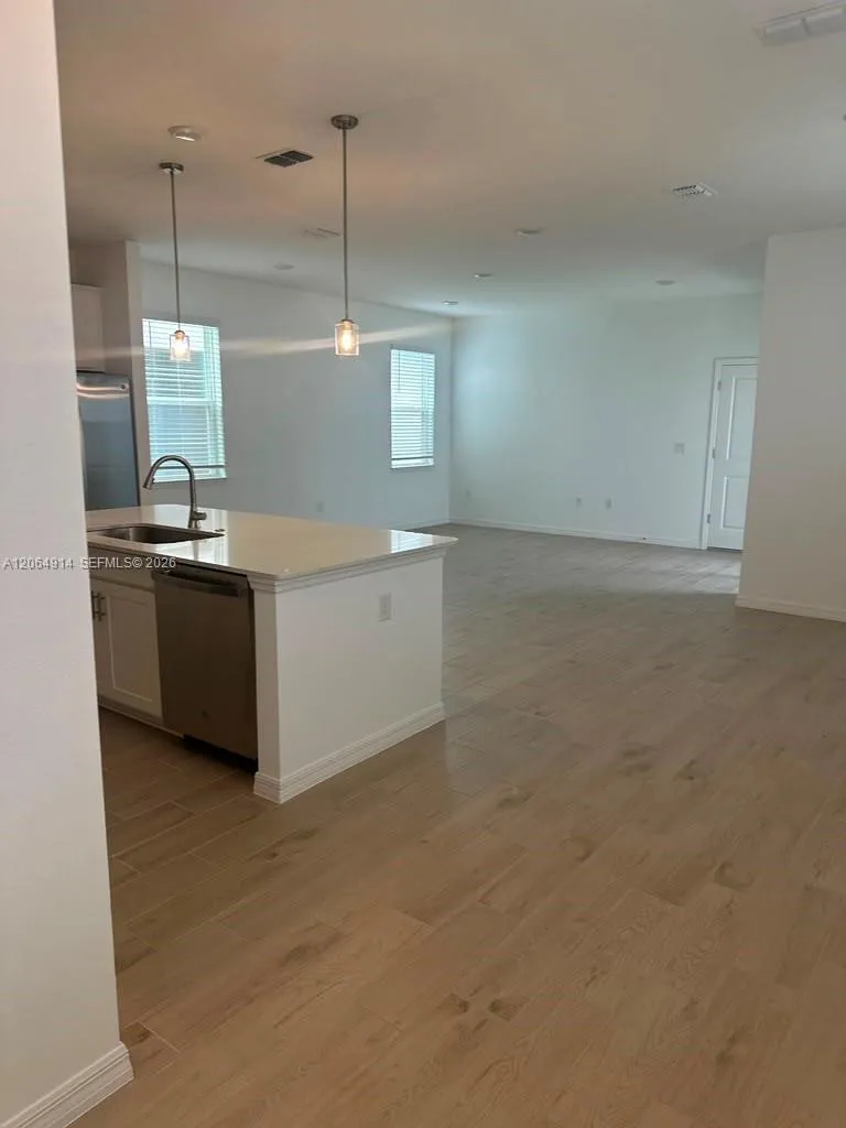 1828 SHADOW BOX BEND #1828 Saint Cloud, FL 34771
